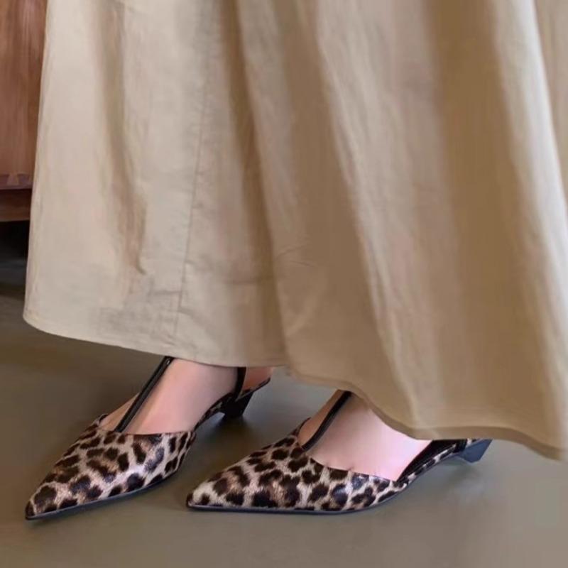 Fashion Baotou Low Heel Shoes Pointed Shallow Mouth Leopard Print Shallow Mouth Metal Buckle Soft Sole Non-slip Wear-resistant Sandals