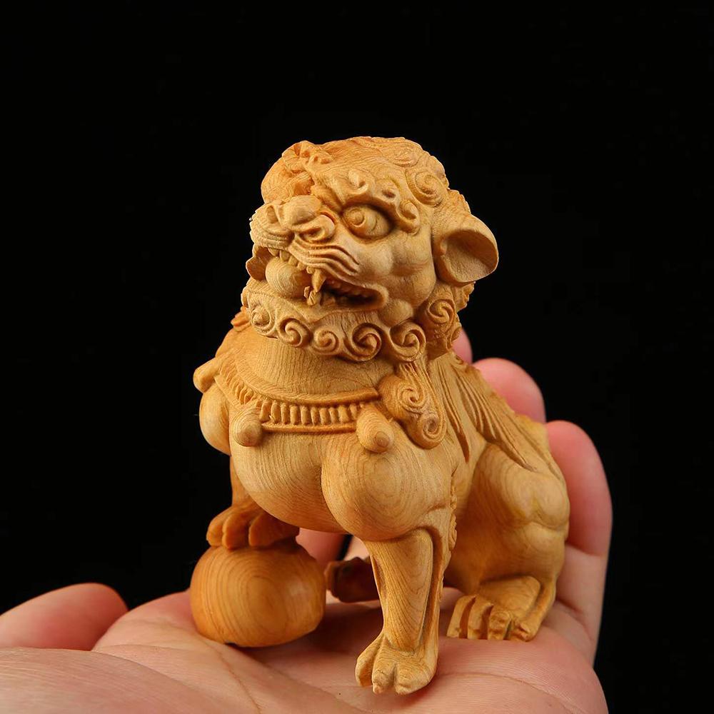 

Wood Carving Chinese Forbidden City Lion Statuette , Chinese Characteristics God Beast Animal Home Room Office Feng Shui Statue