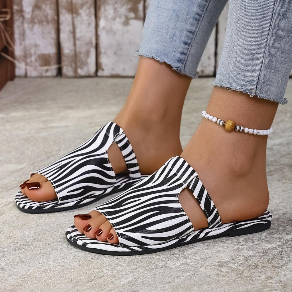 2025 summer new women's casual sandals flat slippers independent station large size women's shoes