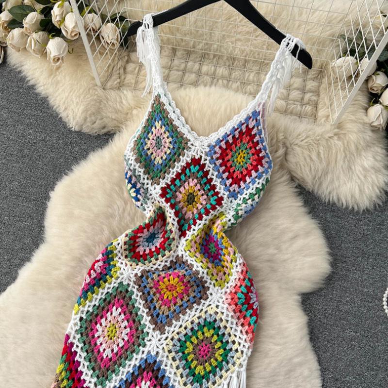 Böhmisches Ethno Häkelkleid mit Quasten und Spaghettiträgern für Damen