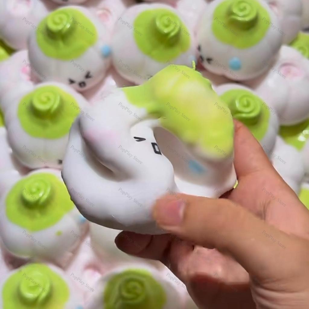 Handmade Crunchy Squishy Cute Garlic Stress Ball Squeeze Toy, Crispy Sound Squishy Fidget Ball, ASMR Sensory Stress Relief Toy