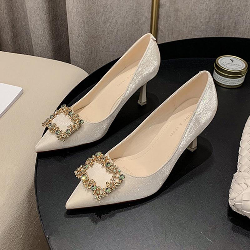 775-9 square buckle rhinestone banquet red wedding shoes women's pointed head stiletto silk high heels bride bridesmaid Xiuhe shoes
