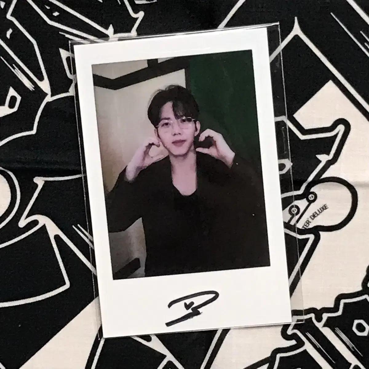 

DAY6 Даунинг Д Айкон Б Какаоток Подарок Полароид Предзаказ Бонус