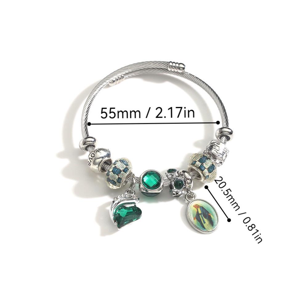 

Изумрудный браслет «Иисус и любовь»: Персонализированные корейские религиозные ювелирные изделия