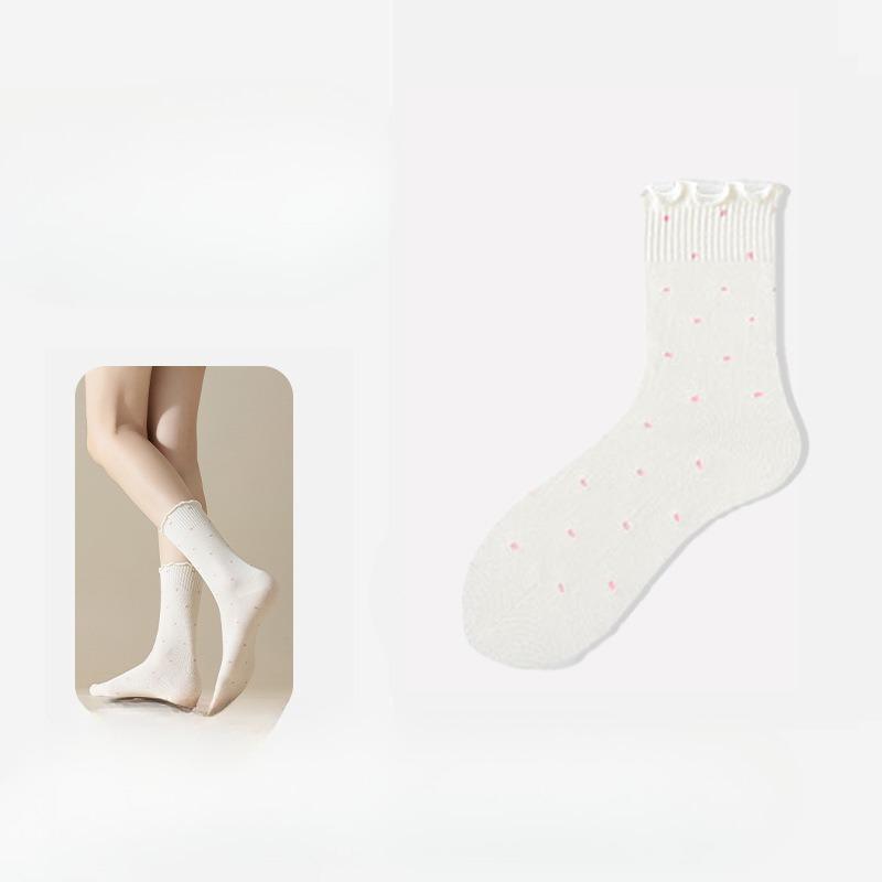 Female Spring and Autumn Wave Point Wooden Ear Edge Comfortable Month Son in The Tube Pile Socks