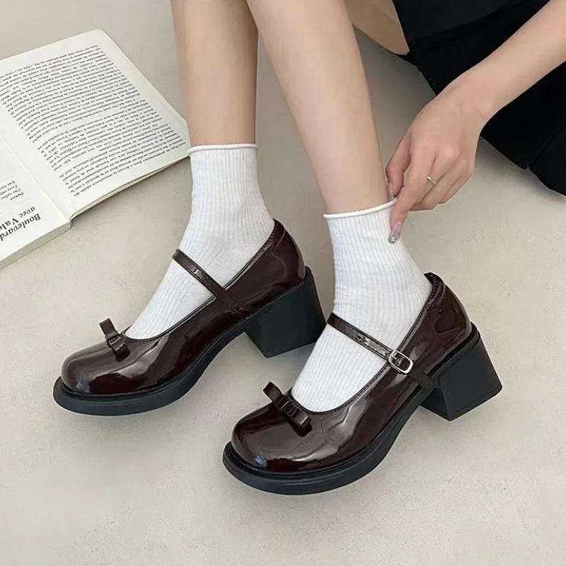 Round Toe Mid Heel Women Shoes 2024 Spring New Black Patent Leather Mary Jane Shoes Japanese Lolita Women's Pumps Zapatos Mujer