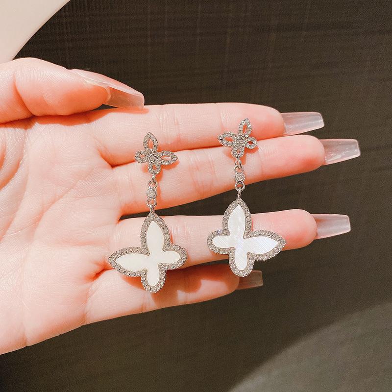 Light Luxury High-end Butterfly Versatile Earrings Women's New Trendy Niche Design Temperament Personalized Exquisite Ear Jewelry