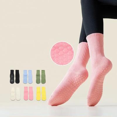 Skarpetki do jogi Candy Color Simple Cotton do połowy łydki Damskie profesjonalne antypoślizgowe skarpetki sportowe do tańca w pomieszczeniach Fitness Pilates