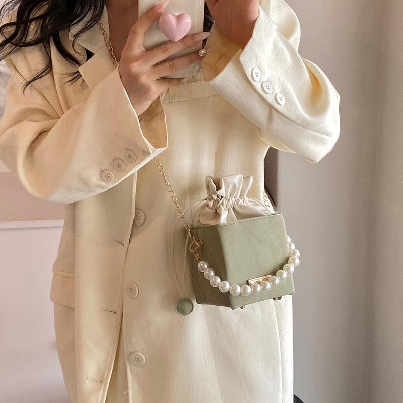Summer Small Bag 2025 New Casual and Beautiful Bucket Bag Casual Simple Messenger Bag Pearl Portable Women's Bag