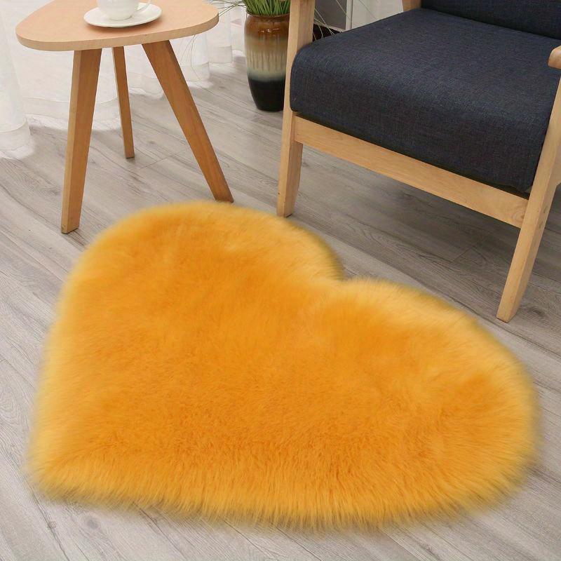 Heart Shaped Plush Rug 40x50cm Super Soft Fluffy Shaggy Carpet for Bedroom Living Room Non-Slip Floor Mat Decor Valentine Gifts
