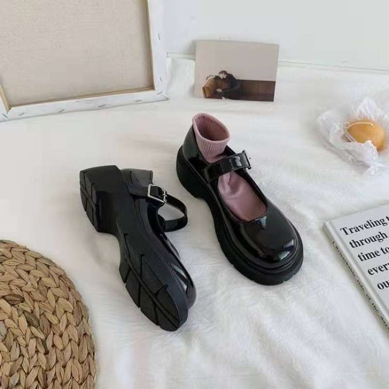 Round head small leather shoes women's British style small fragrant style Japanese jk uniform black platform one-word buckle Mary Jane shoes singl