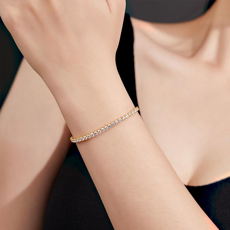 Trending Women's Moissanite Bracelet: Adjustable, Elegant Design, High-End Feel