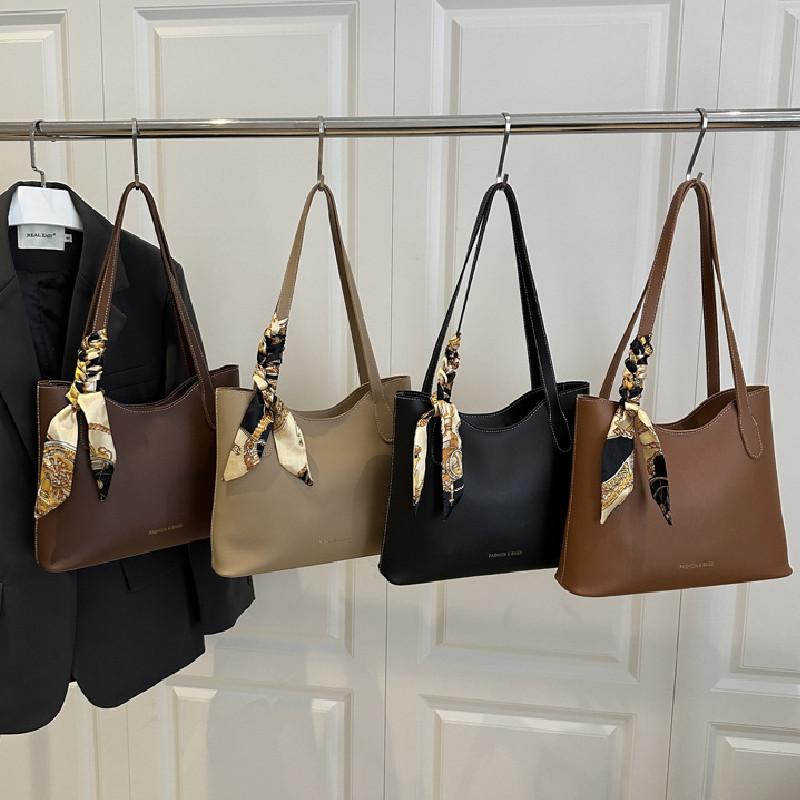 Silk Scarf Bag For Women Summer Large Pu Fashionable Shoulder Handbag With Zipper For Daily Use