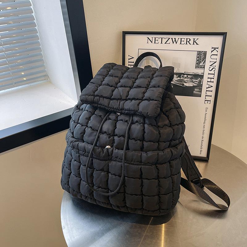 

Нишевый повседневный простой дизайн женский летний рюкзак-ветер плиссированный облако модный пуховый хлопковый клетчатый рюкзак на шнурке One Size чёрный