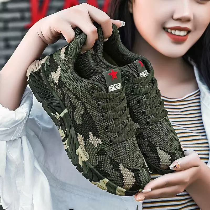 

Work Safety Shoes Camouflage Shoes Sports Shoes Student Training Shoes Military Training Shoes Liberation Shoes 44 камуфляж зелений колір