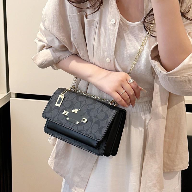2025 Fashionable Crossbody Shoulder Bag: Versatile, Small Square Design with Letter Print for Women