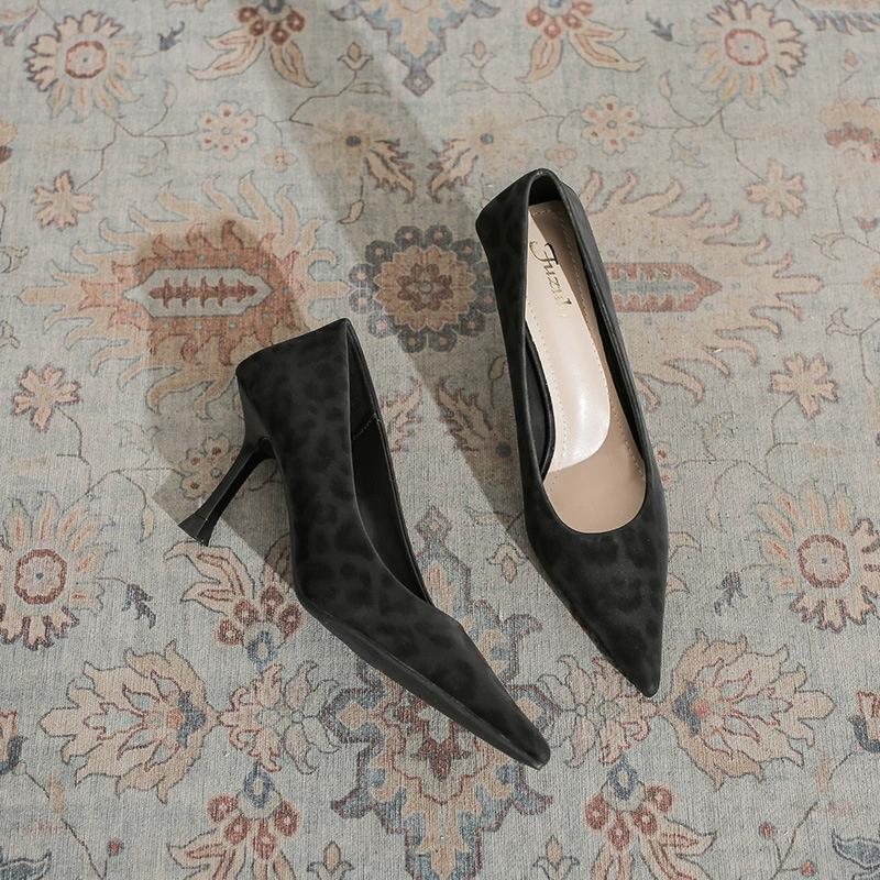 Fashion Women Shoes 2025 Spring New Fashion Pointed Toe Thin Heels Stripper Pumps Women Sexy Elegant Medium Heel Leopard High Heels