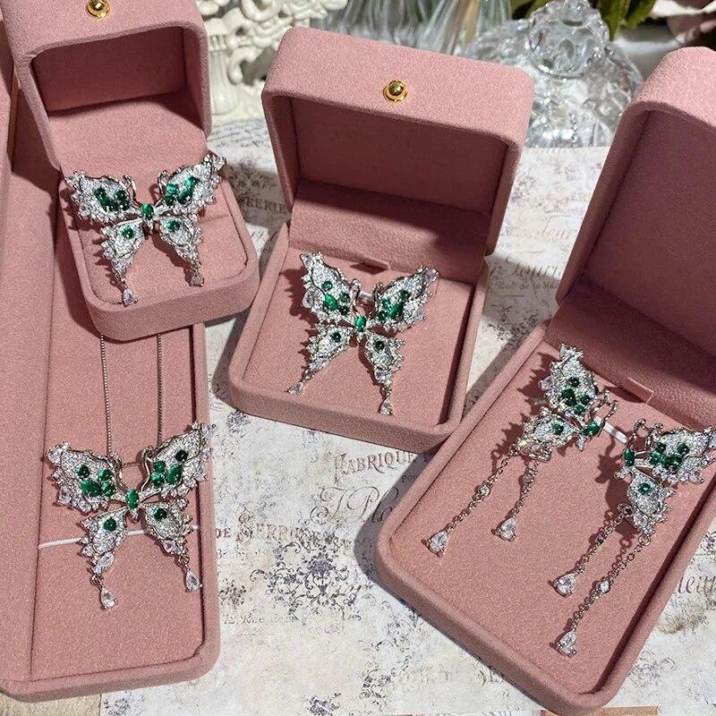 

Camellia elegant upscale bright malachite beryl butterfly ring exaggerated atmospheric butterfly brooch set