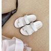 Su Yinyin has the same retro toe casual beach thick-soled slippers for women's vacation versatile flat-bottomed cool slippers for summer wear