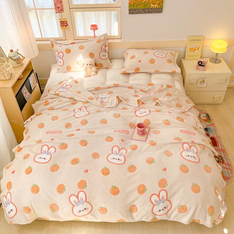 Cartoon Pink Strawberry Flannel Blanket for Kids Girls Soft Warm Lightweight Throw Blanket for Sofa Bed Traveling Camping Gifts