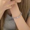 Bracelet Perle Irregulière Forme Spéciale Française Bracelet Femmes Niche Luxe Léger Exquis Doré Demi-Bracelet Bracelet Accessoires