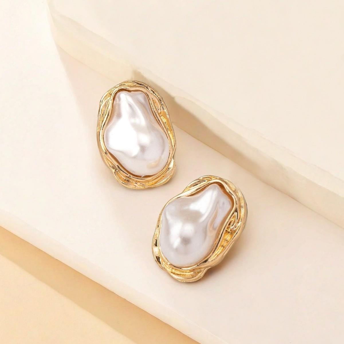 Elegant Baroque Pearl Metal Pleated Earrings for Women