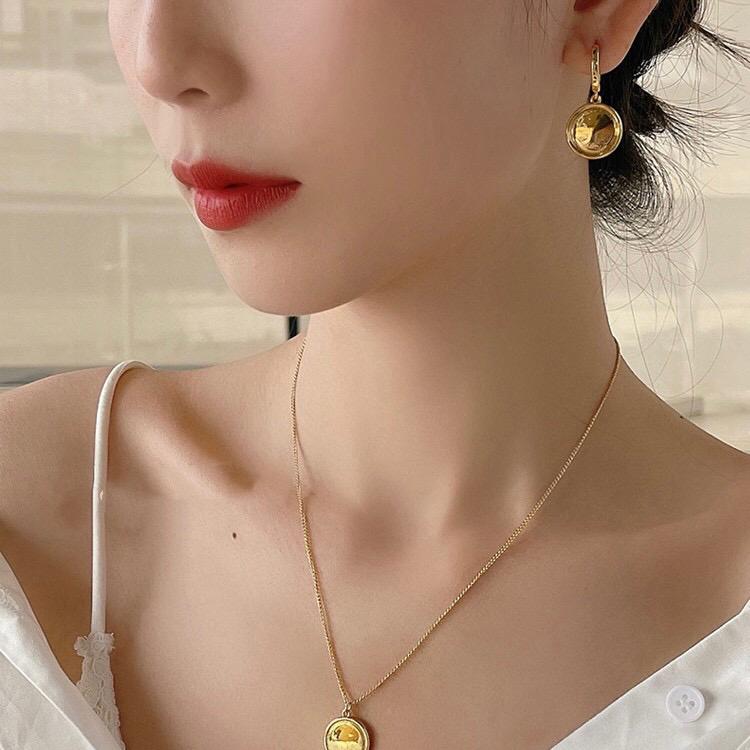 New Hot Brand Vintage Earrings for Women Gift Luxury Jewelry Fashion Designer Eardrop Copper Minority Lady Party Stud Earrings