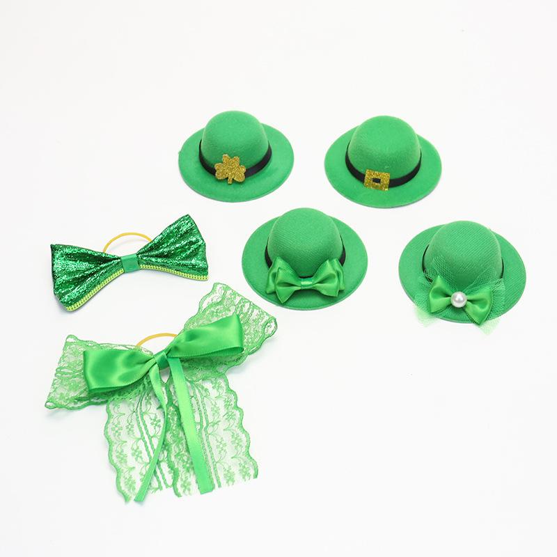 Green wine bottle cap, green wine bottle body bow lace decoration, party scene decoration props, exquisite and unique, adding festive party atmosphere
