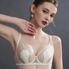 Ropa interior sexy de malla transpirable para mujer: Superfino, Diseño de orejas de conejo, Antiprotrusión, Sujetador de aro suave para un aspecto de pecho más pequeño.