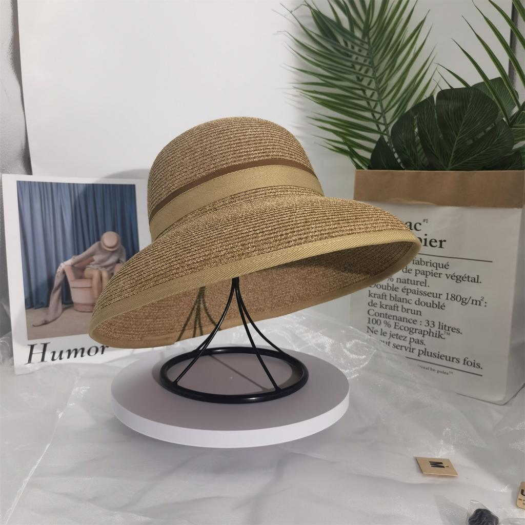 Temperament Big brim Hepburn Straw Hat Women's Summer Shade Sunscreen Sun Hat Lamp Shade Holiday Seaside Beach Hat