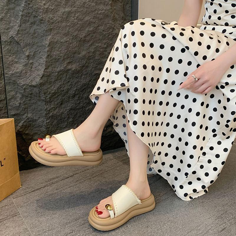 Set of Toe Cool Slippers Women's Summer 2025 New Fashion Work with Skirt Cool Slippers Thick Bottom Beach Travel Tide