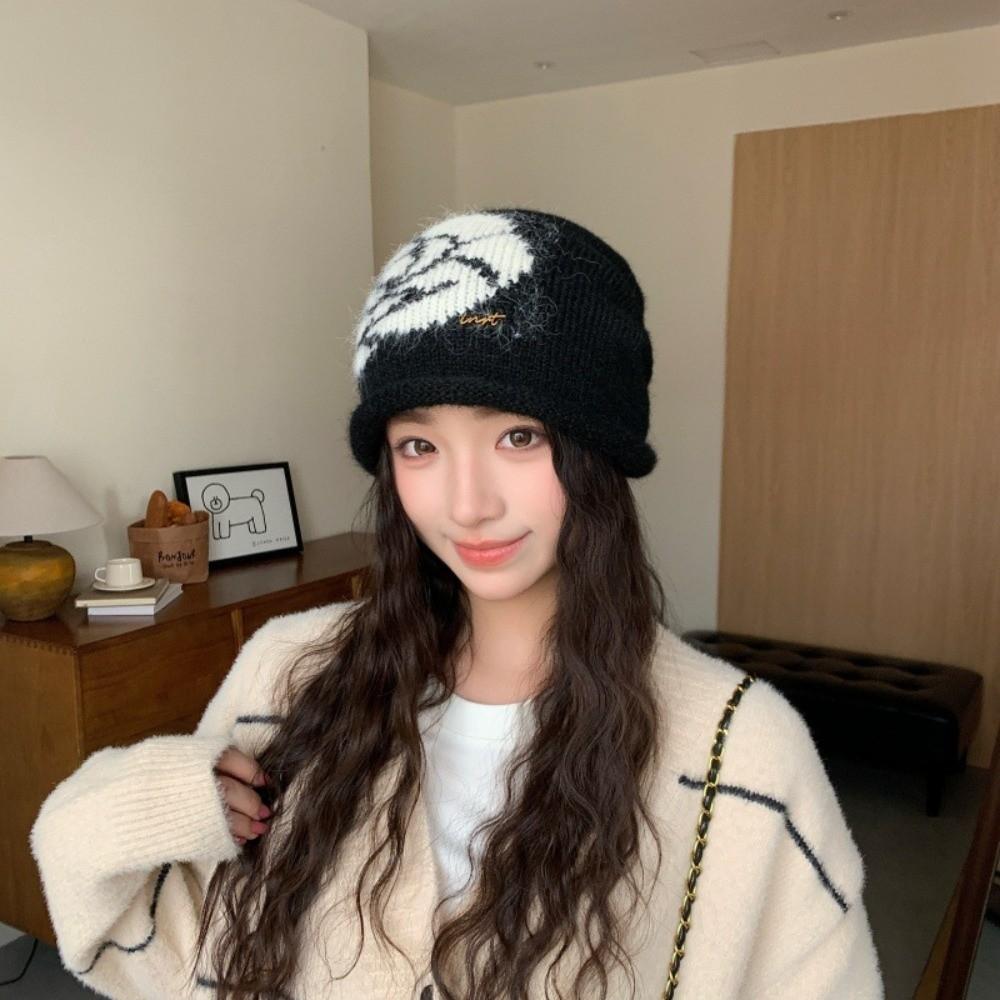 Face Slimming Slouchy Floral Beanie Hat Stretch Fit Women Thick Beanie Hat  For Women