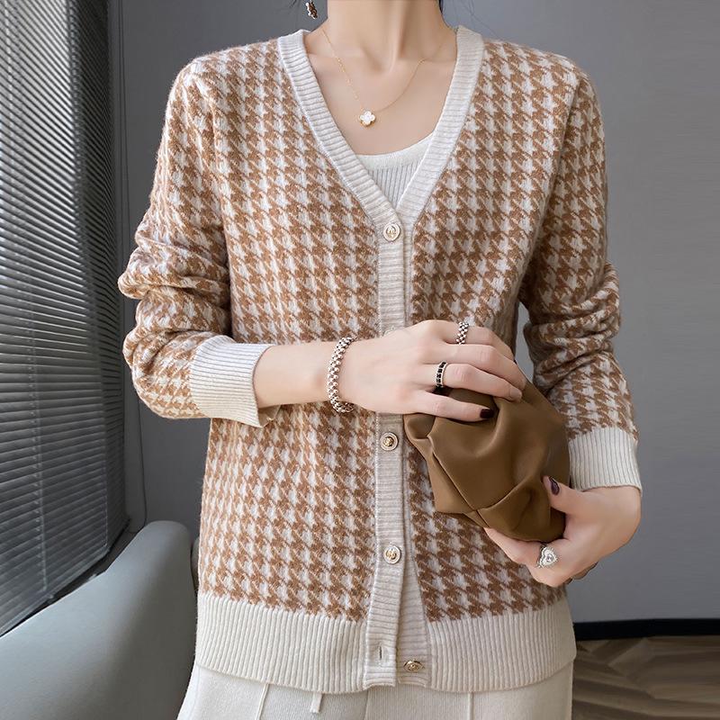 Women's V-Neck Houndstooth Color Block 100% Wool Cardigan Sweater