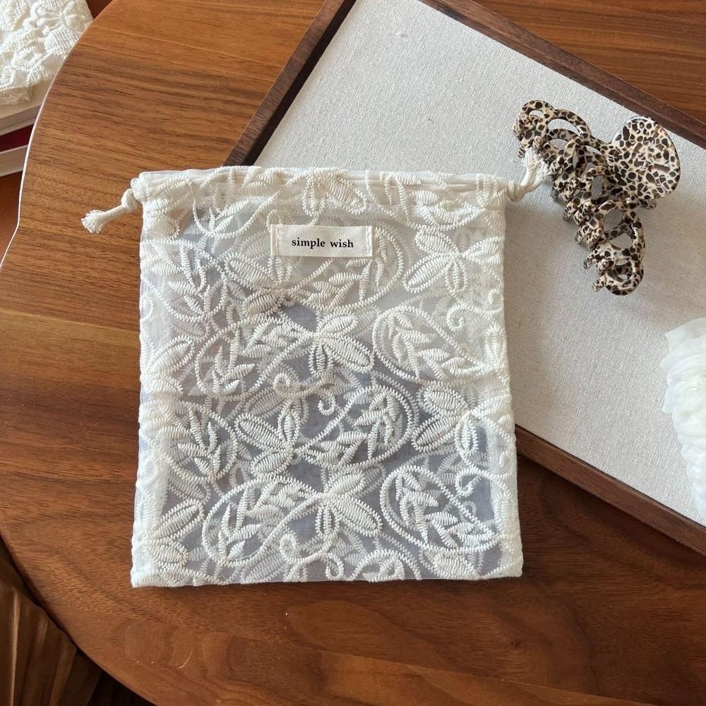 Креативный мешок-органайзер на завязках с вышивкой и ажурной вырезкой многоцелевой ретро однослойный для путешествий 970₽