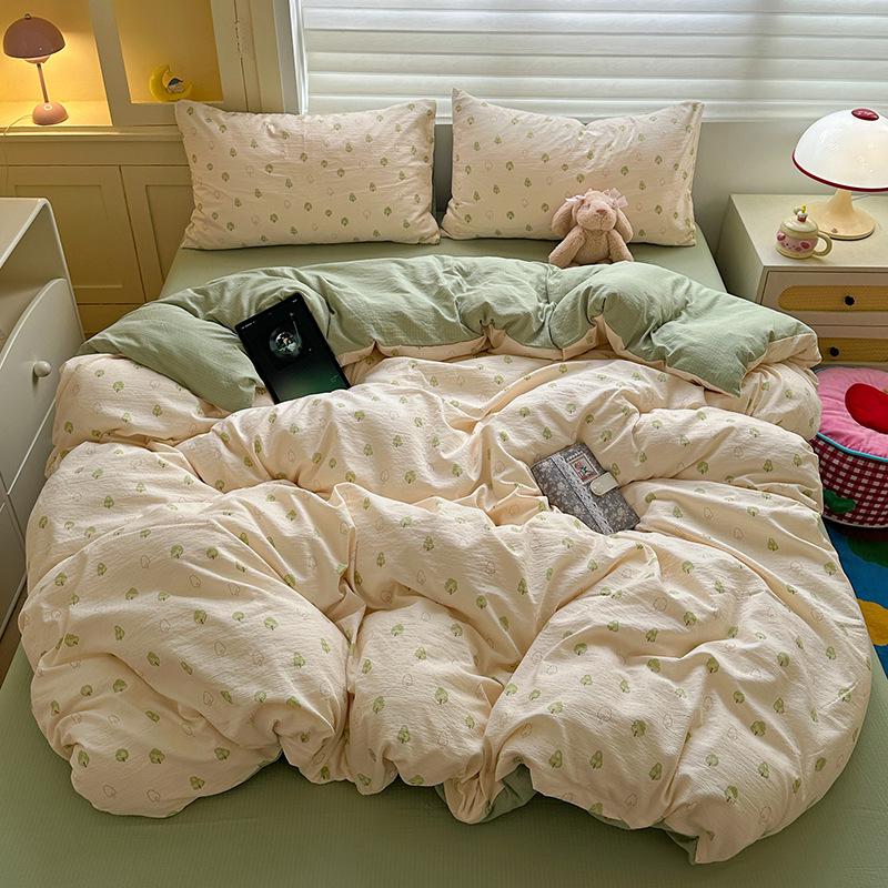 

Double-Layer Gauze Cotton Printed Bedding Set - 3 or 4-Piece Options 1.2m Bed Set 3pcs Duvet 150x200