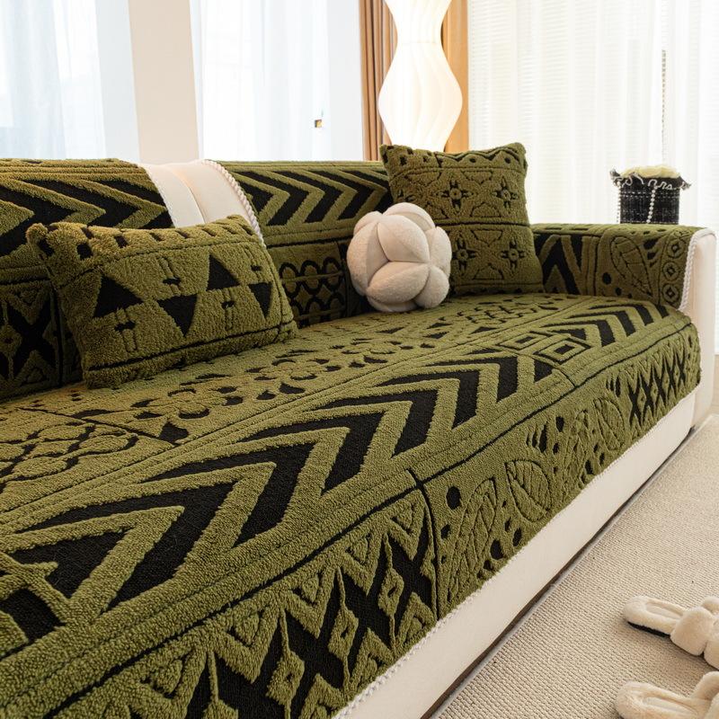 

1PC Velvet Fleece Sofa Cushion Slipcover Winter Warm Couch Mat Cover Dust-proof Non slip Thicken Sofa Seat Pad Home Decor 1pc 45x45 pillowcase