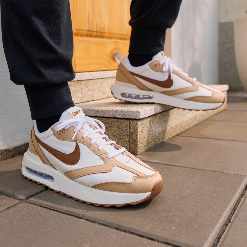 Nike Air Max Dawn Cushioning Low top Running Shoes Men s White Brown 42
