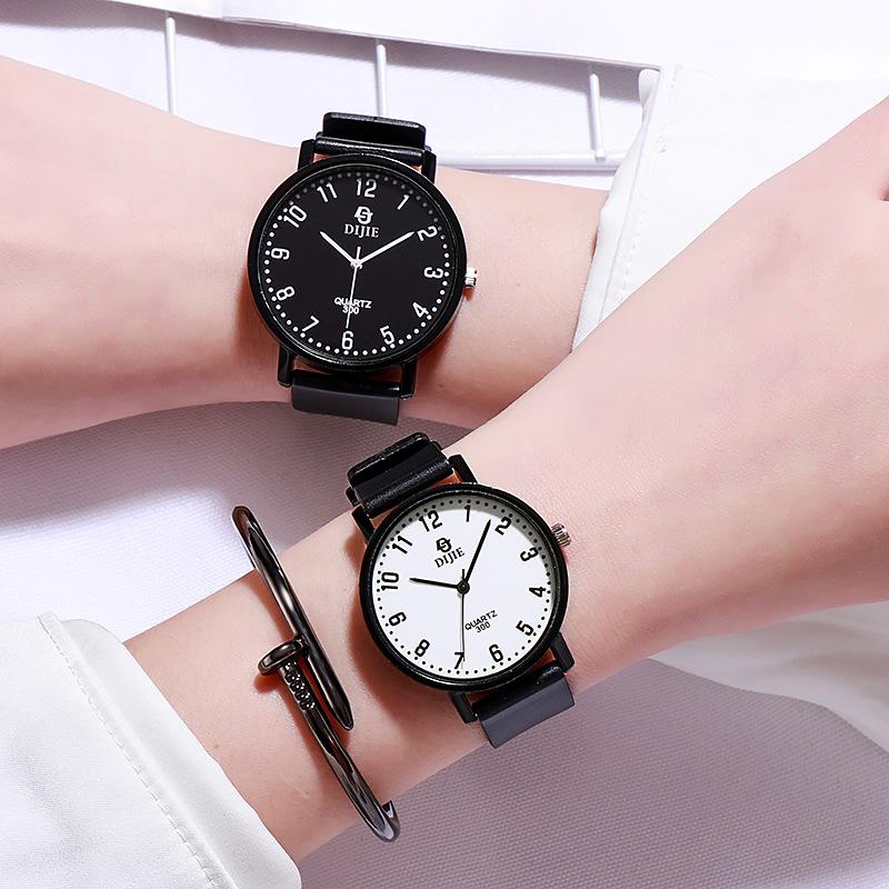 Nouvelle mode personnalisé minimaliste papillon numérique ceinture montre à Quartz ensemble femmes montre fluorescente étudiant montre