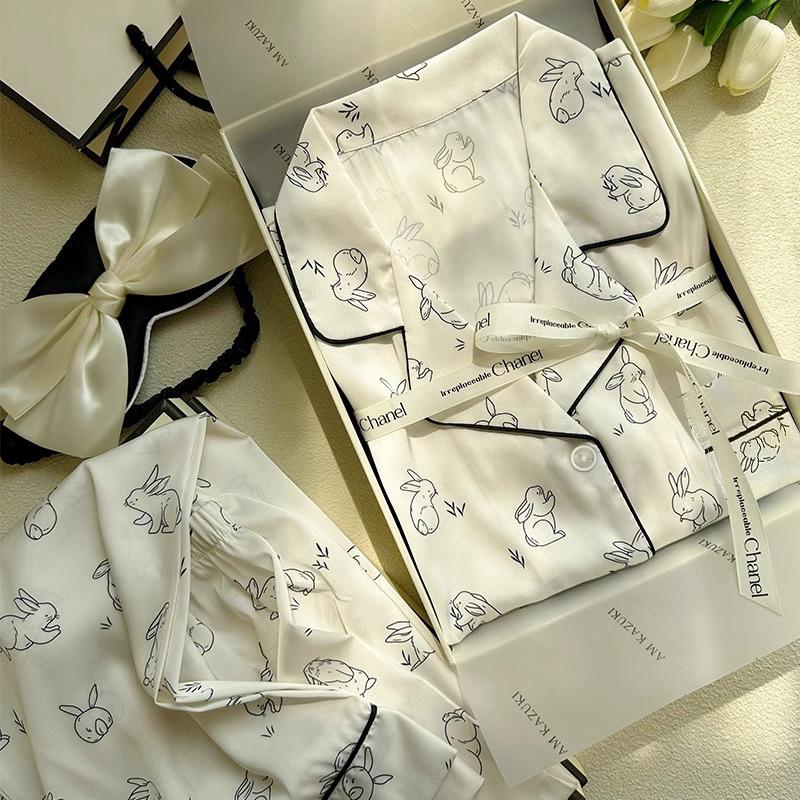 

Шовковий жіночий піжамний комплект з довгим рукавом і розписом тушшю - весна/осінь XXL