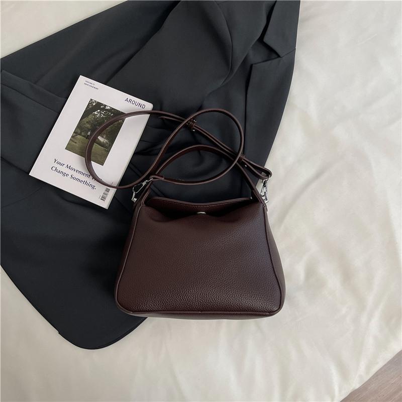 Silver Clutch Bag Fashion Handbag Large Capacity Bucket Crossbody Bag Women Simple Portable Tote Lady Adjustable Shoulder Bags