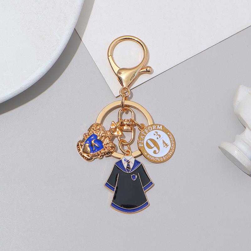 1Pc College Keychain Cartoon Pendant Preppy Style Zinc Alloy Festival Gift Badge