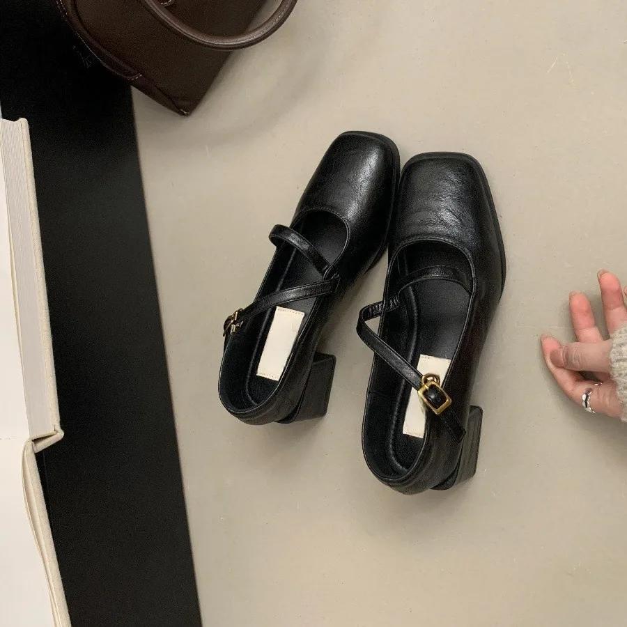 Coarse Heel Shoes Women's British Spring and Autumn New Single Shoes Women's French Retro Square Head High-heeled Hoes