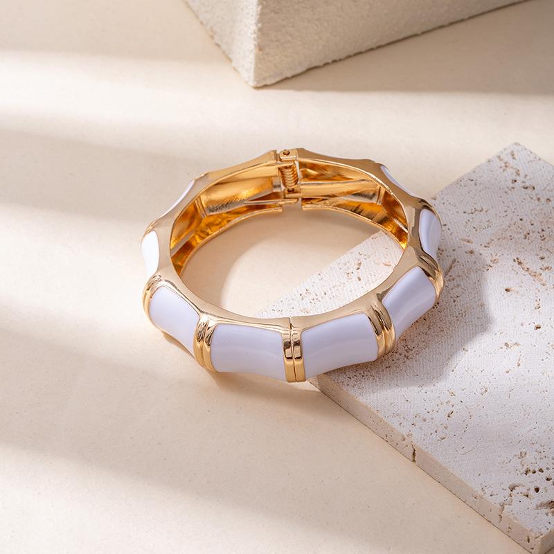 Браслет «Открытие холодного ветра» Преувеличенный и простой дизайн Браслет Легкая роскошь Высококачественные украшения Женские