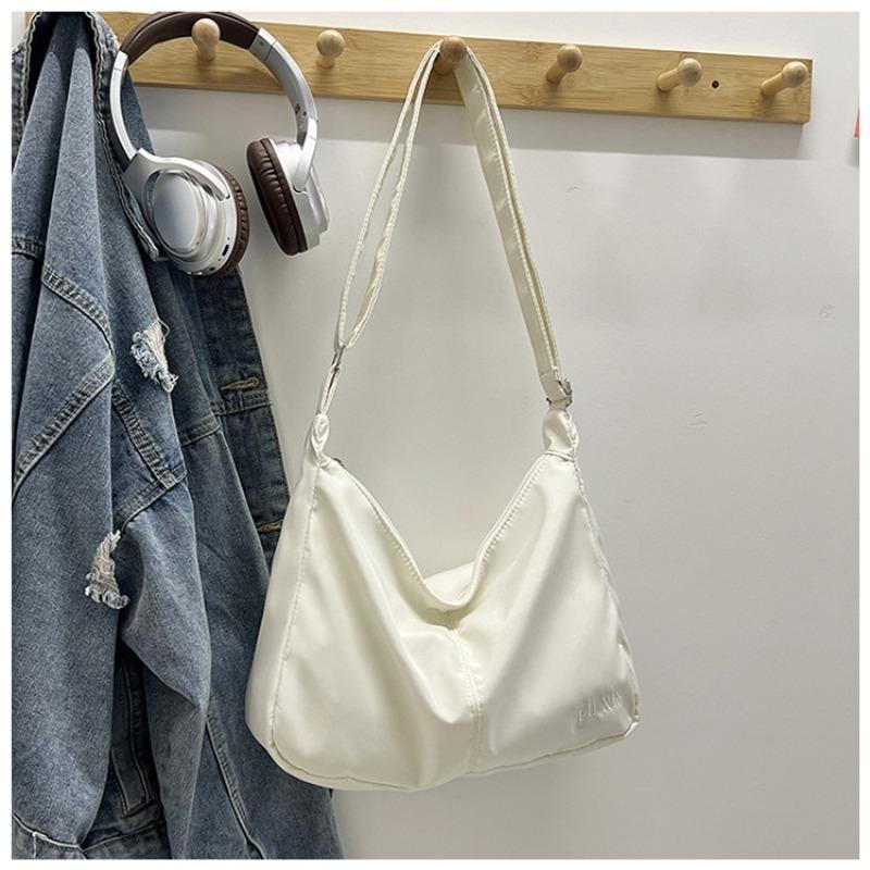 New Summer Minimalist Fashion Shoulder Bag Lightweight Large Capacity Commuter Crossbody Tote