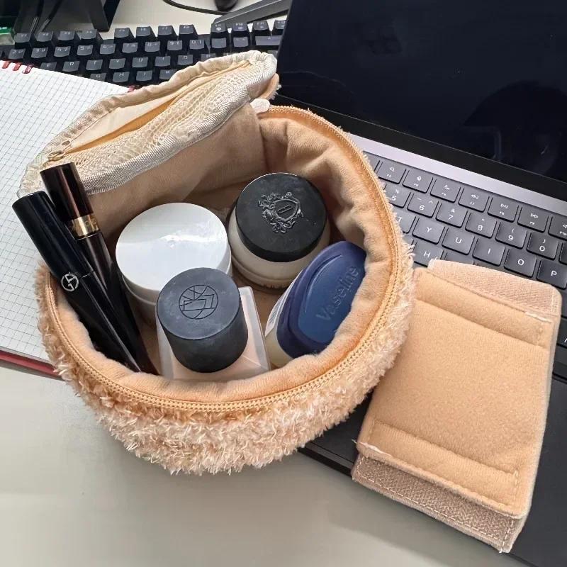 Cute 3D Bear Makeup Bag - Travel Cosmetic Organizer with Mesh Pockets, Portable Toiletry Case for Women Girls Gift