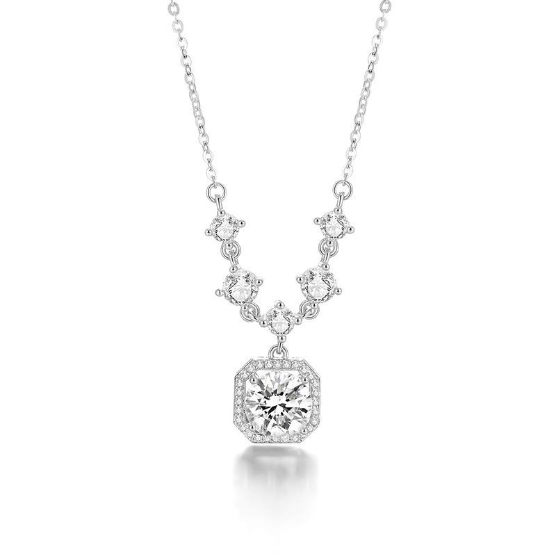 Collier Carré Zircon Brillant en Argent Sterling S925 – Chaîne de Clavicule Exquise de Luxe Léger pour Femmes avec Poids en Diamants