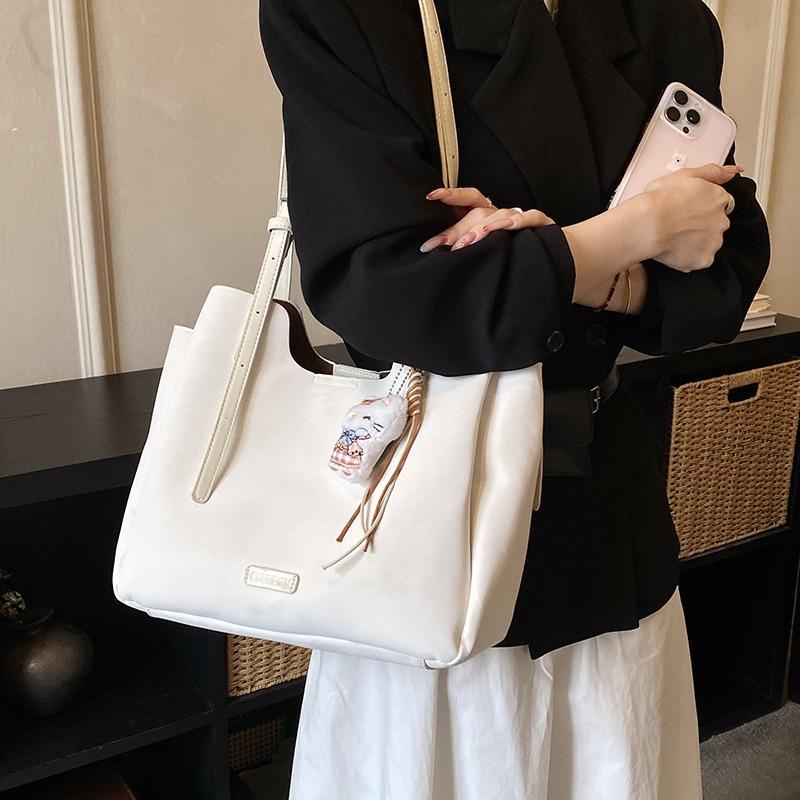Fashion Versatile Portable Tote Bag Women's Spring and Summer New Daily Casual Commuter Shoulder Underarm Bag