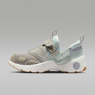 Jordan Trunner LX Corduroy White Bright Ceramic Gum (Women's)