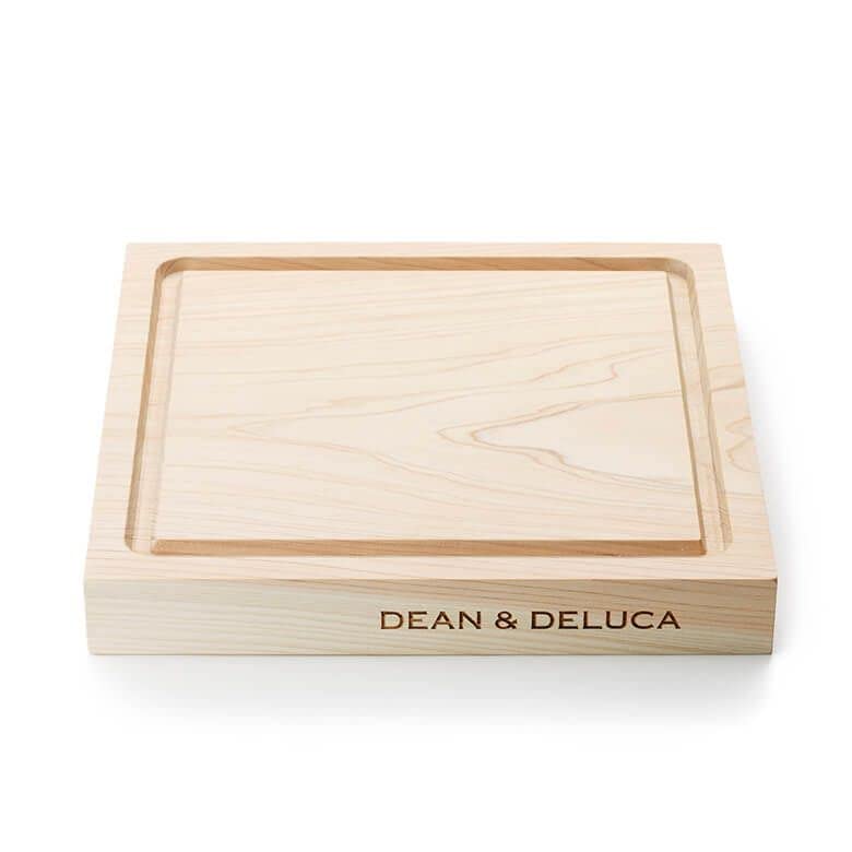 

DEAN DELUCA Square Cutting 22cm x 22cm x 3cm Thick & Board,