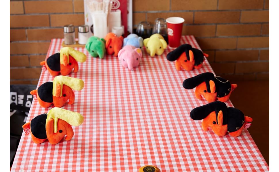 DomDom Hamburger FANBOOK 2 Tsumuzou Gold Pompadour Ball Chain Plush Toy Brand Ver. (Takarajimasha Mook)